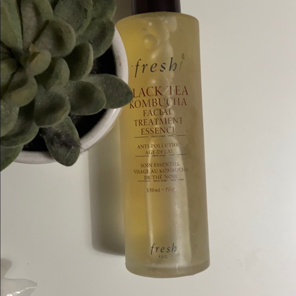 Fresh Black Tea Kombucha Facial Essence